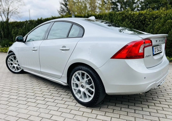 Volvo S60 cena 38900 przebieg: 209000, rok produkcji 2011 z Karlino małe 781